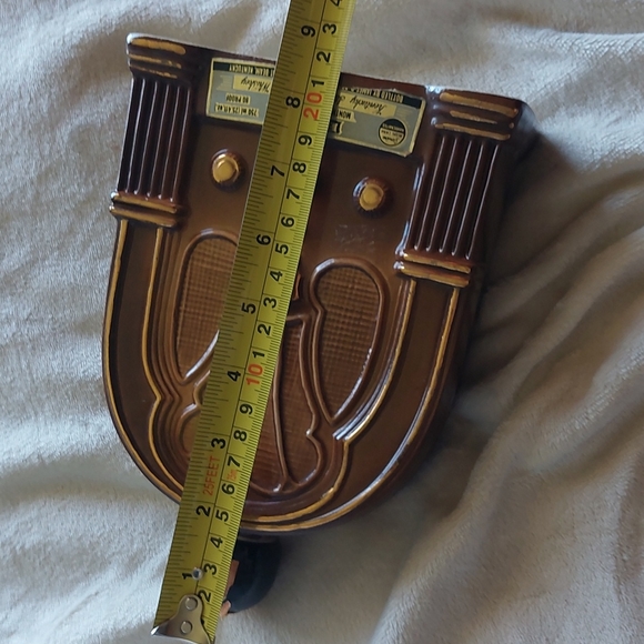 Vintage 1979 Jim Beam Pacific Pioneer Broadcasters bottle - Picture 3 of 4